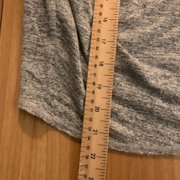 Aritzia wilfred free pencil skirt - Picture 4 of 5